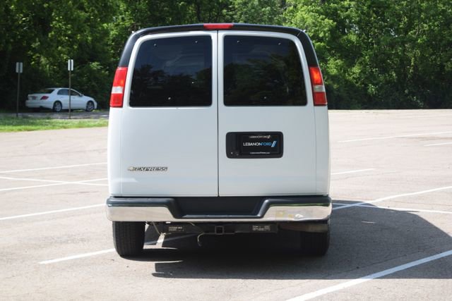 Used 2018 Chevrolet Express 3500 LT w/ LT Preferred Equipment Group RWD image 21
