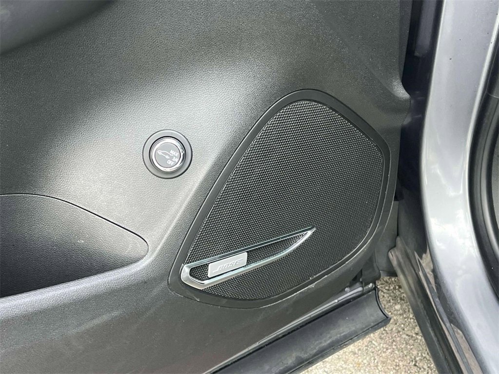 Used 2021 Buick Envision Essence w/ Technology Package I image 27