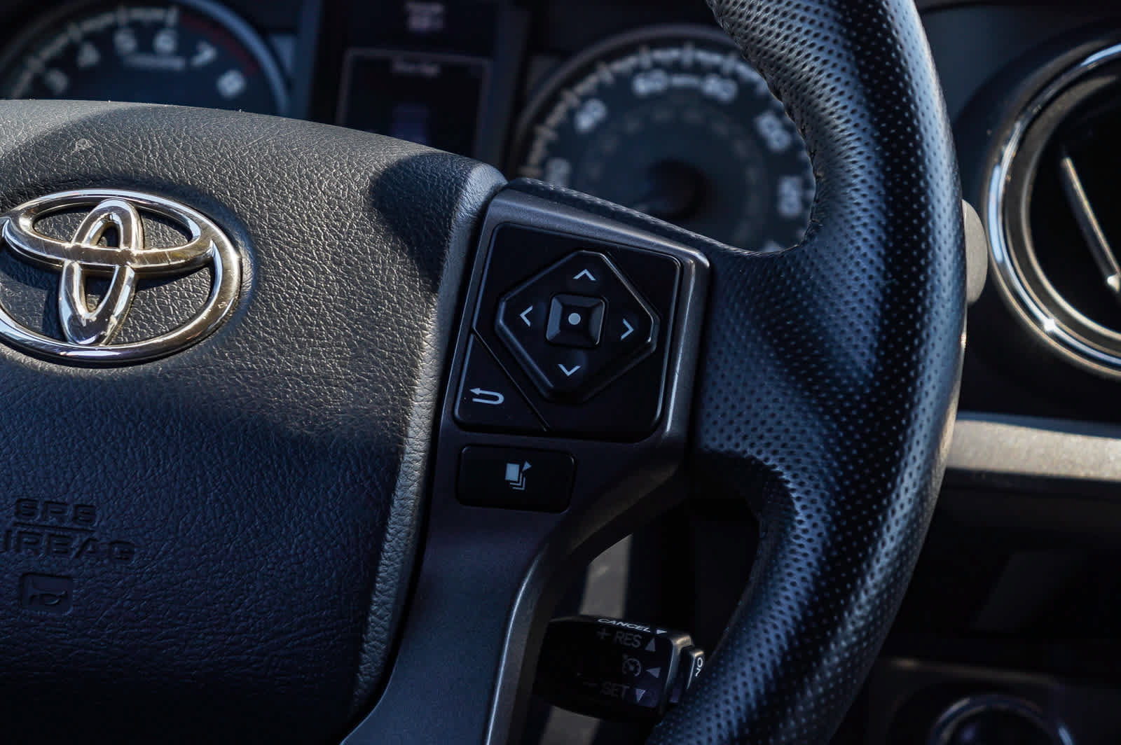 Certified 2017 Toyota Tacoma TRD Pro AWD/4WD image 18