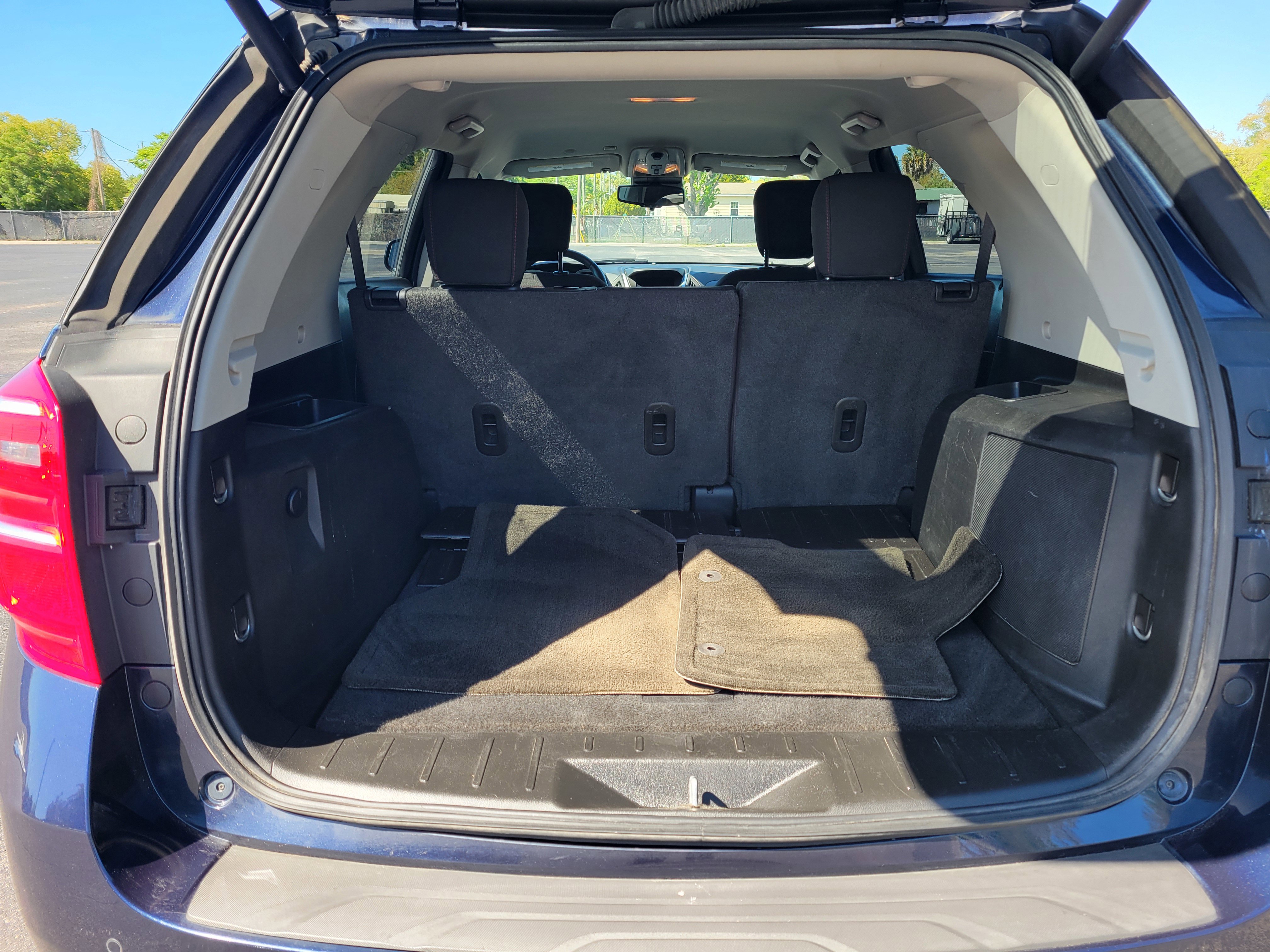 Used 2017 Chevrolet Equinox LT w/ Convenience Package FWD image 7