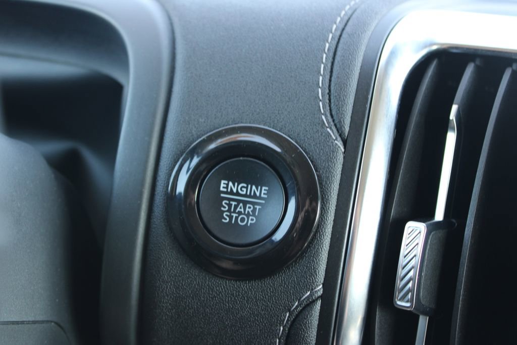 Used 2025 Ford Expedition Platinum image 45