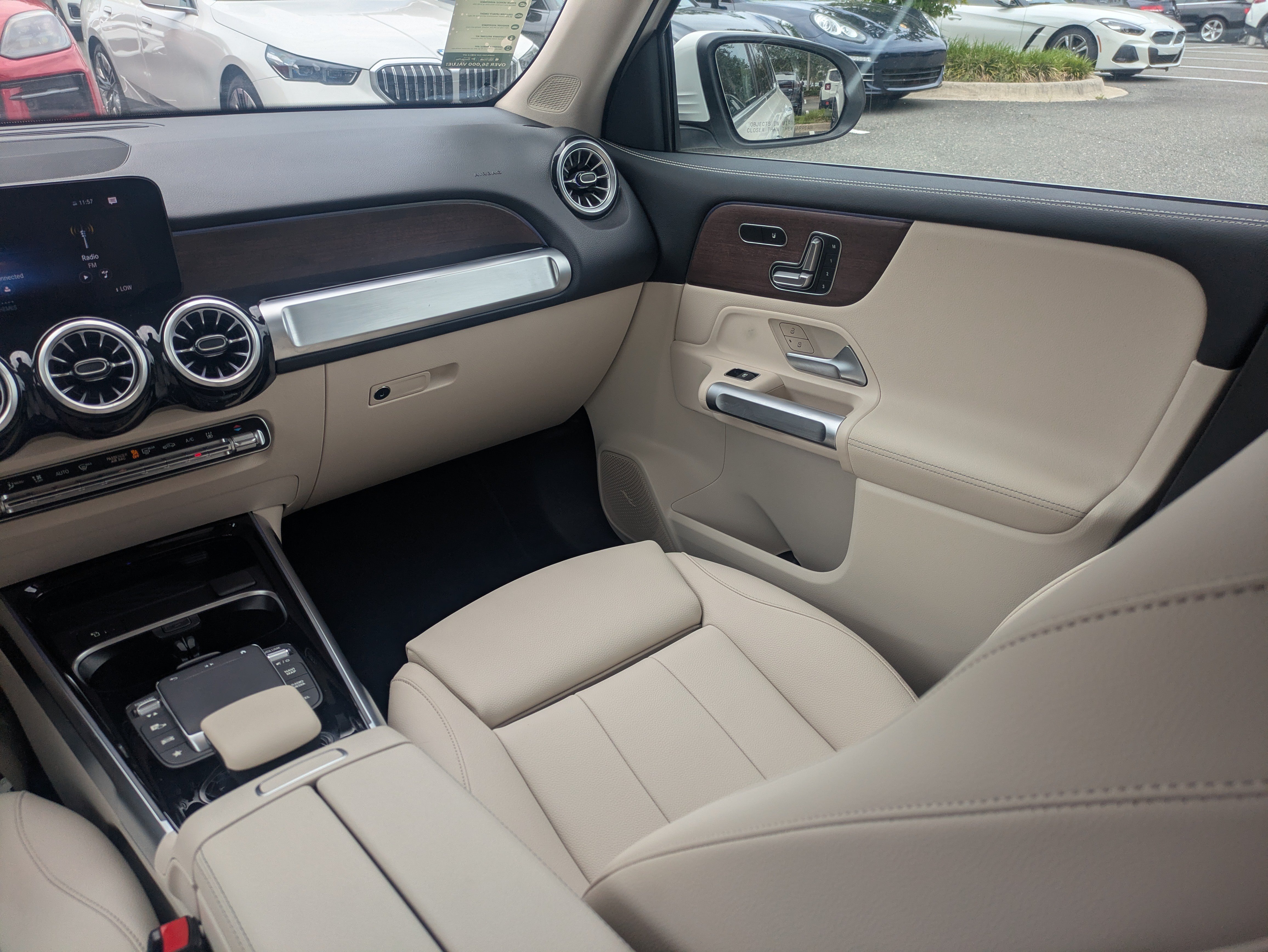 Used 2023 Mercedes-Benz EQB 300 4MATIC image 16