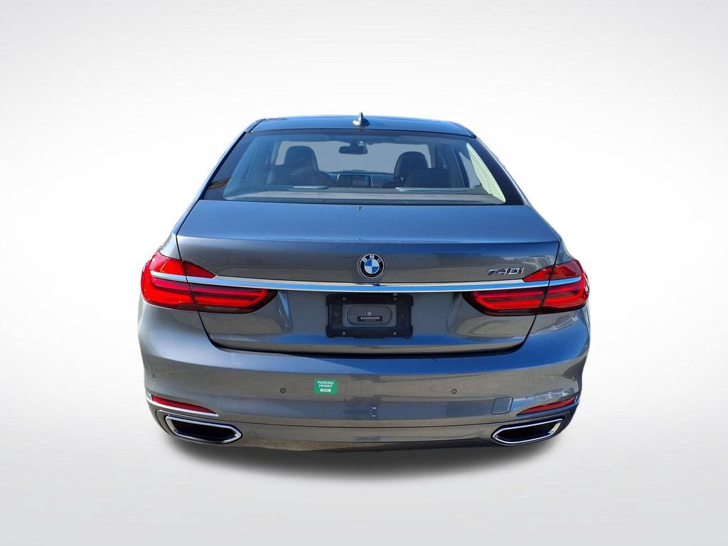 Used 2018 BMW 740i RWD image 8