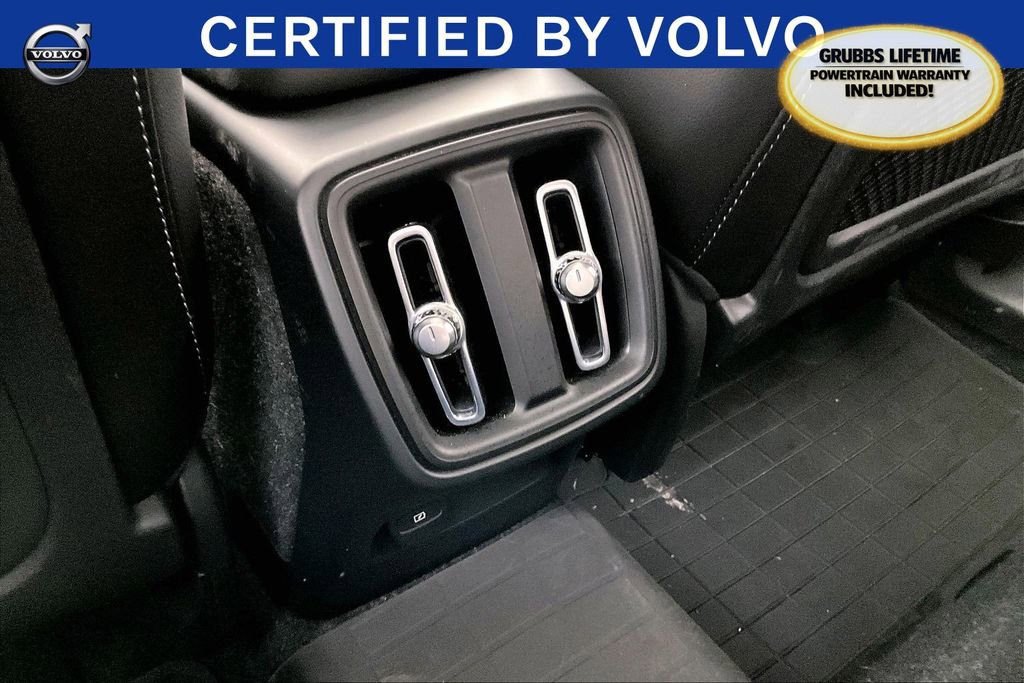 Used 2023 Volvo XC40 B4 Plus w/ Driver Assist Package image 31