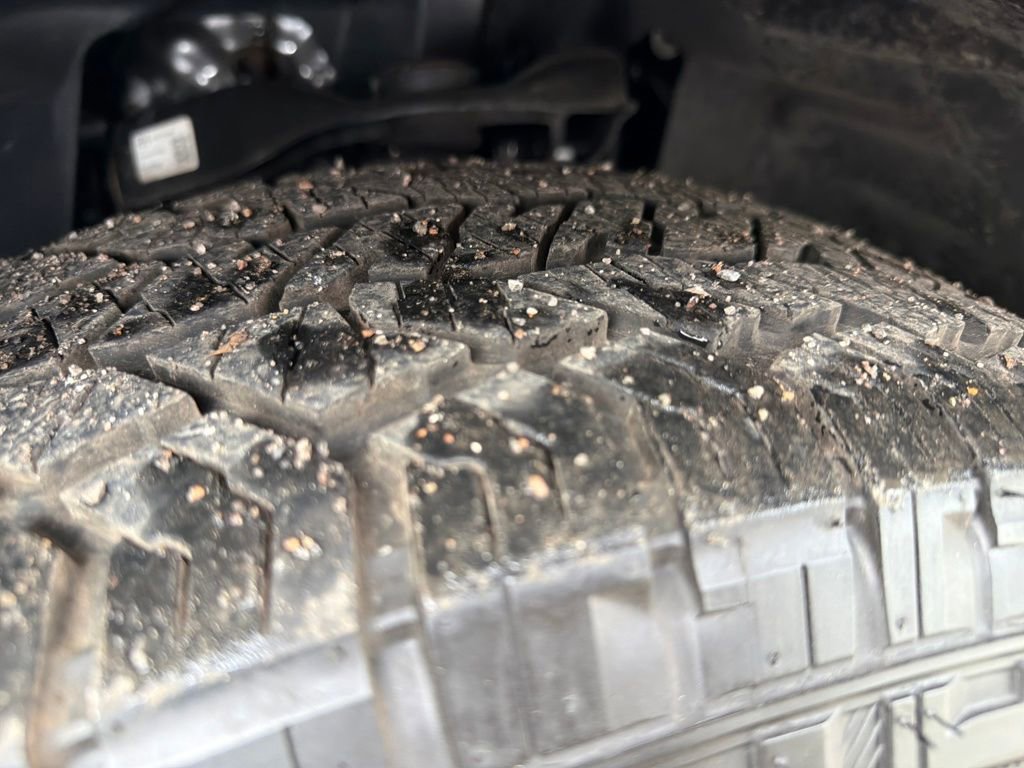 Used 2025 Nissan Frontier Pro-X w/ Pro Convenience Package image 31