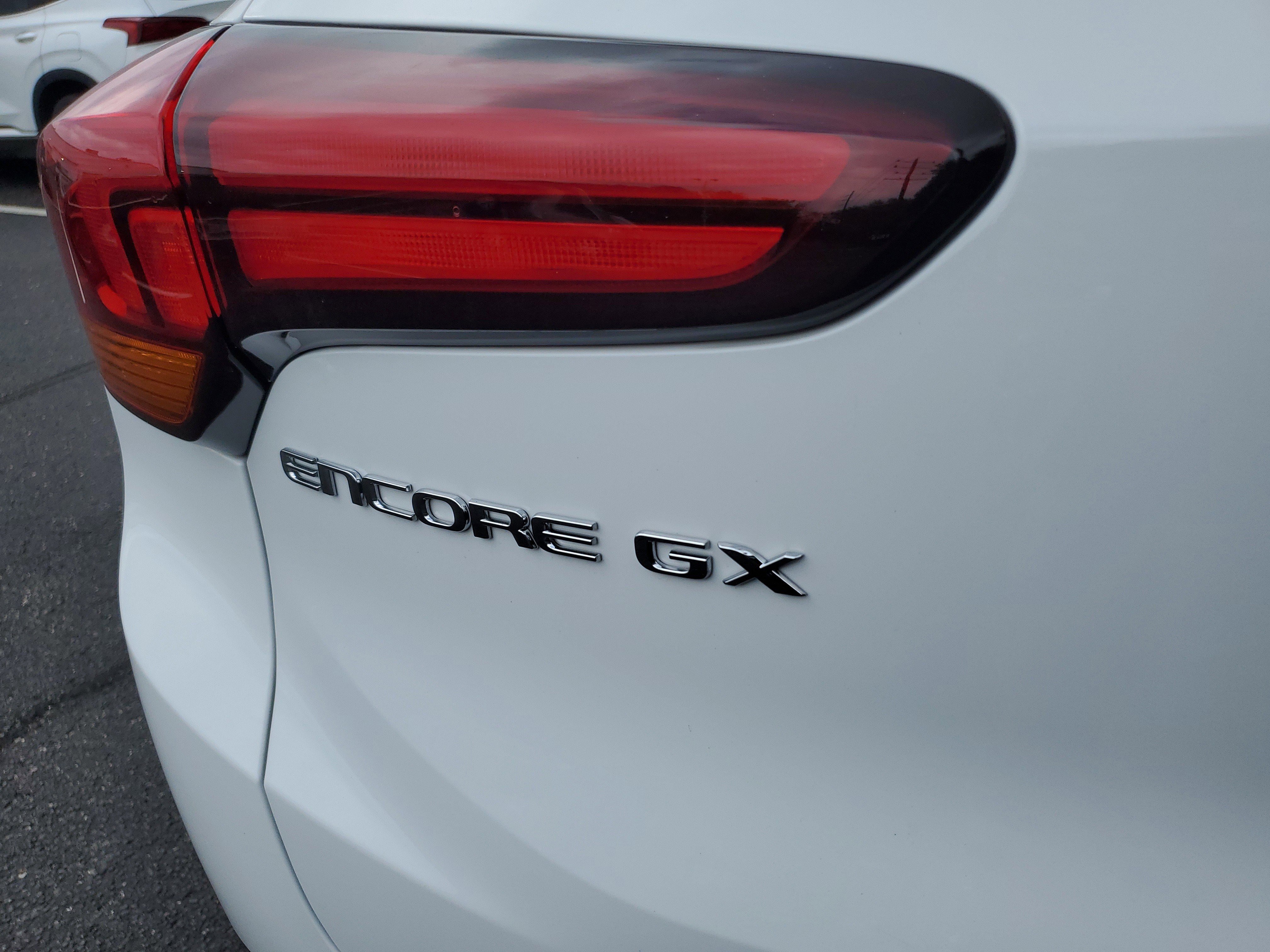 Used 2025 Buick Encore GX Preferred image 9