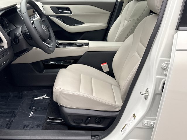 Used 2023 Nissan Rogue SL AWD/4WD image 11
