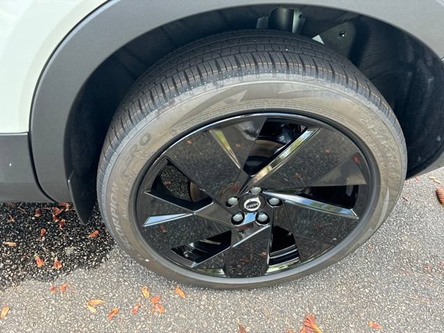 New 2026 Volvo XC40 B5 Ultra AWD/4WD image 13