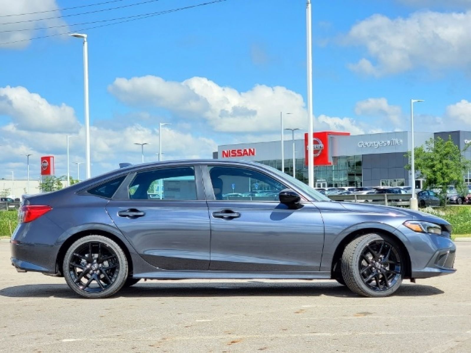 Used 2023 Honda Civic Sport image 9