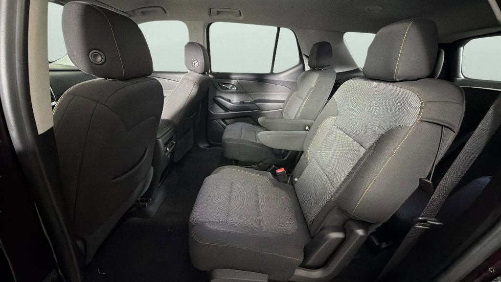 Certified 2021 Chevrolet Traverse LT FWD image 26