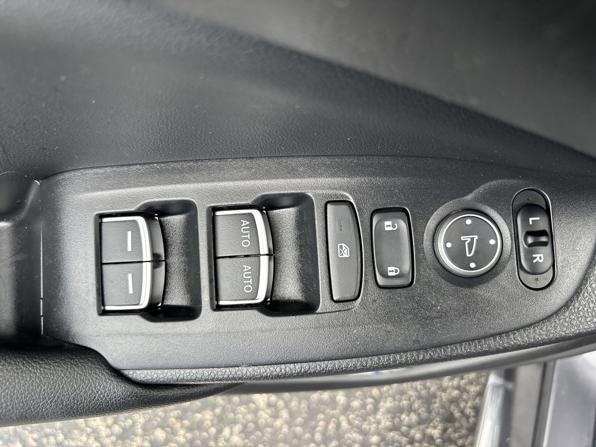 Used 2022 Honda Accord EX-L image 15