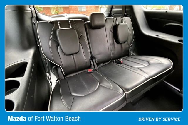 Used 2025 Chrysler Pacifica Limited image 36