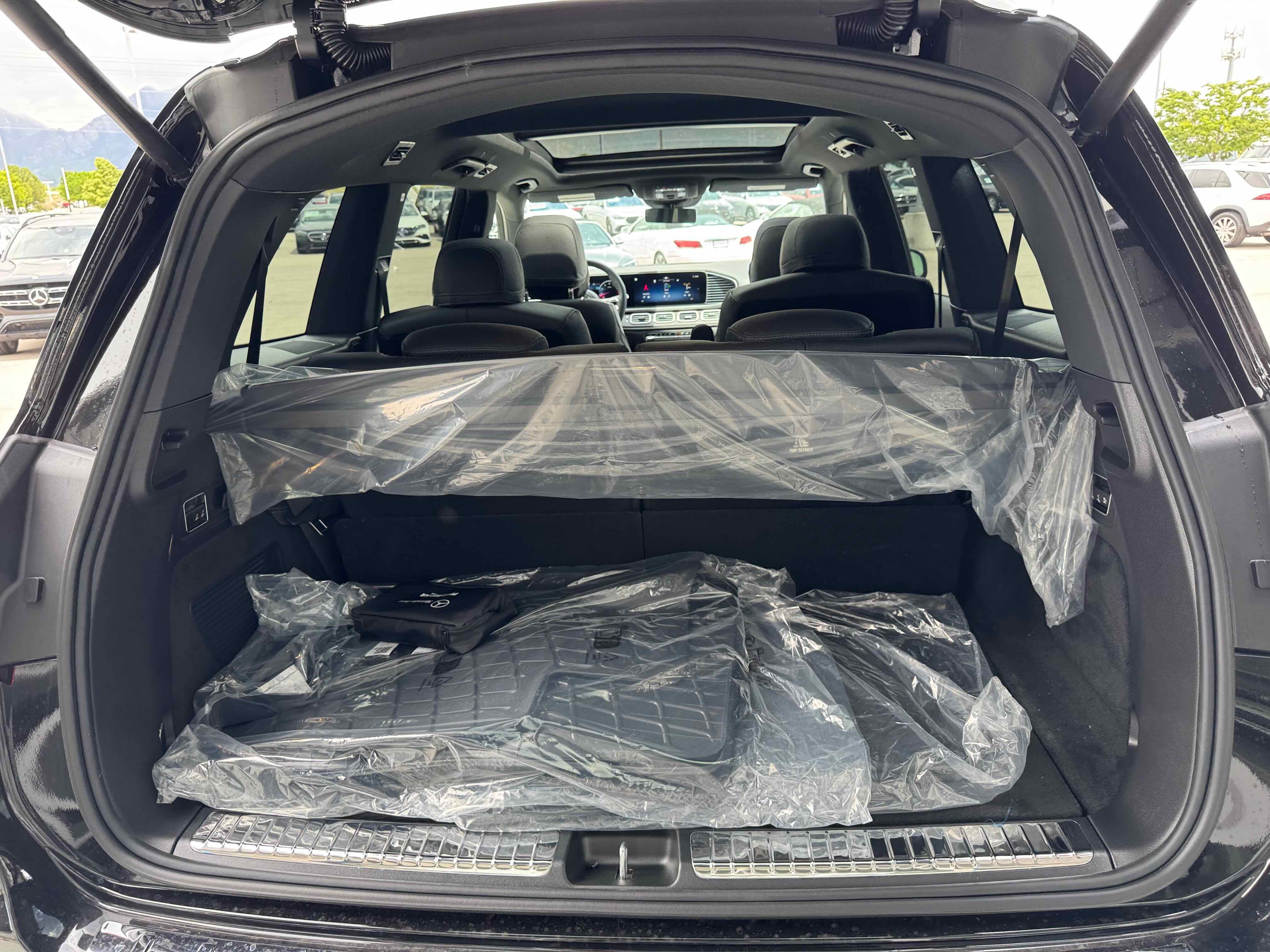 New 2025 Mercedes-Benz GLS 580 4MATIC image 30