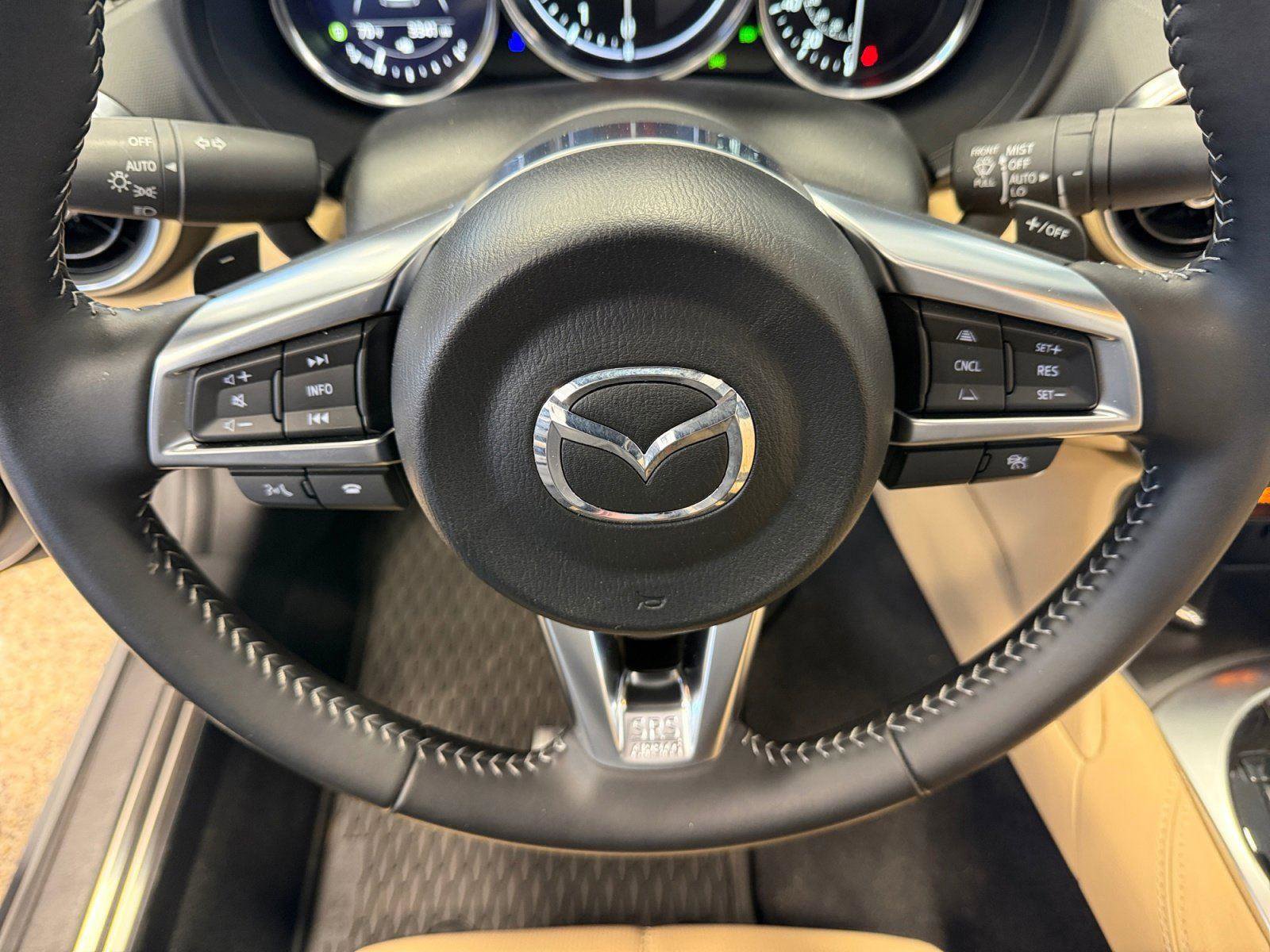 Used 2024 MAZDA MX-5 Miata RF Grand Touring image 18