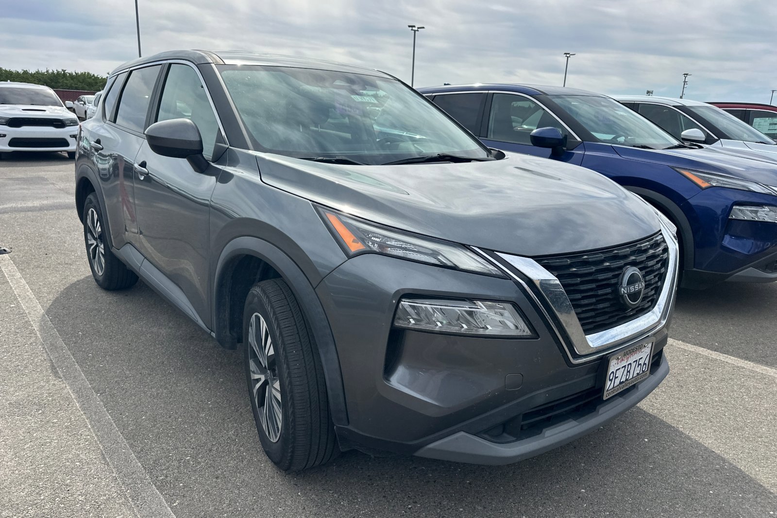 Certified 2023 Nissan Rogue SV image 2