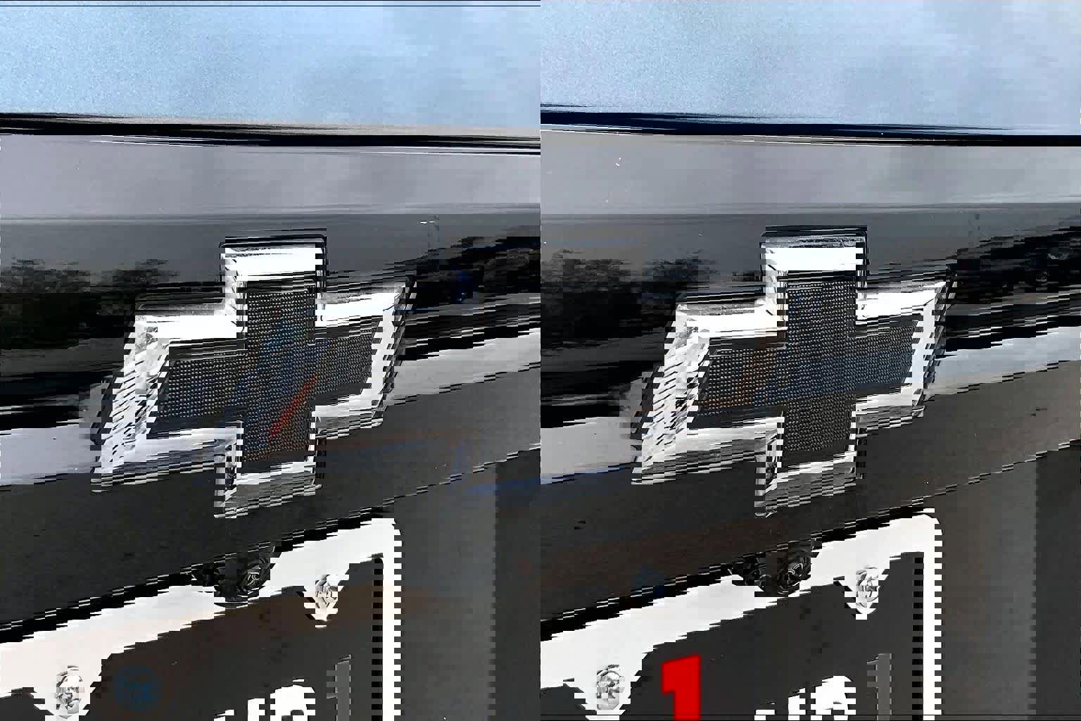 Used 2024 Chevrolet Traverse RS image 30