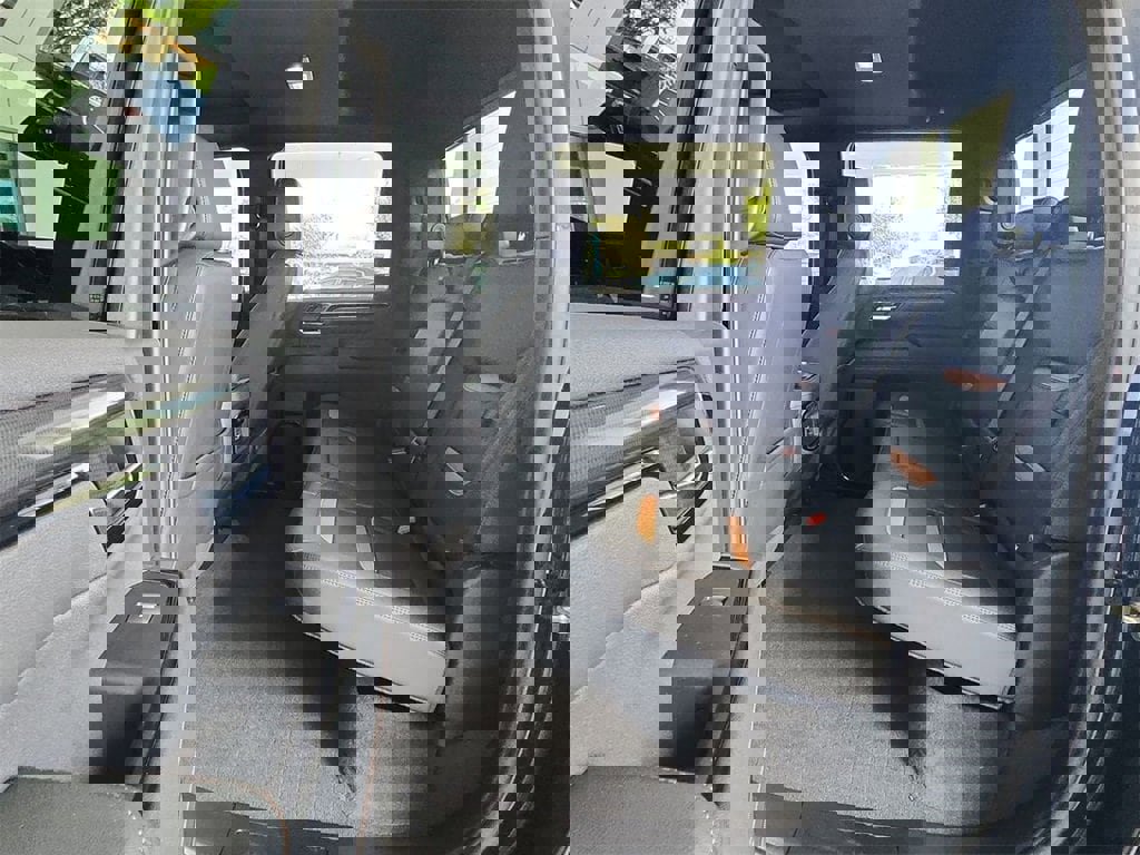 Certified 2025 GMC Sierra 2500 AT4 w/ AT4 Premium Plus Package image 26