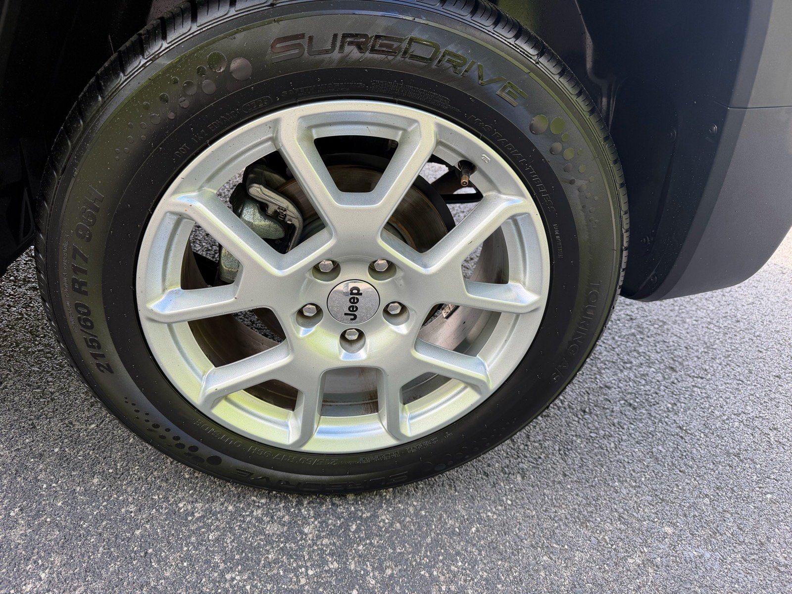 Used 2023 Jeep Renegade Latitude AWD/4WD image 21