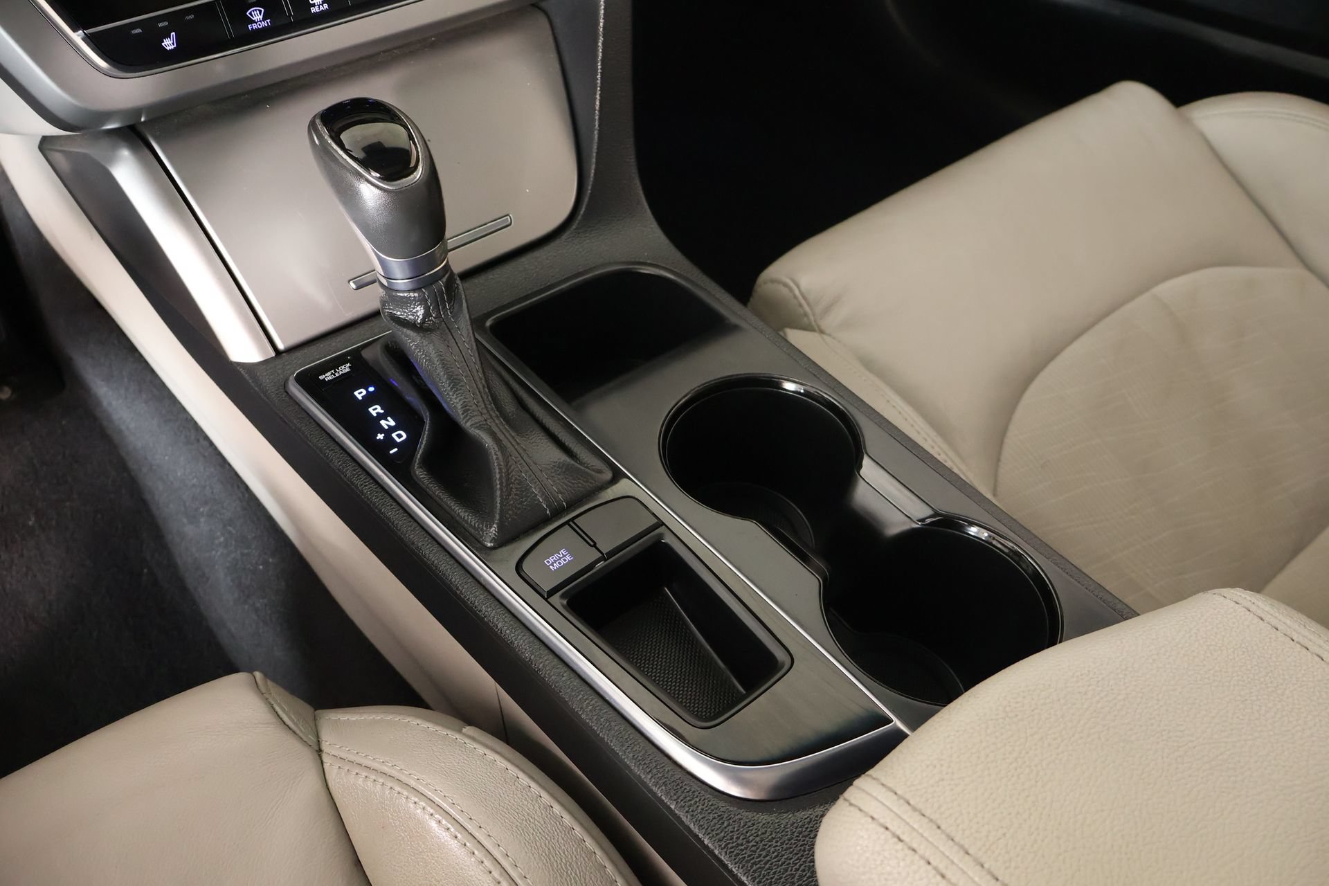 Used 2017 Hyundai Sonata Sport w/ Value Edition Package 02 FWD image 8