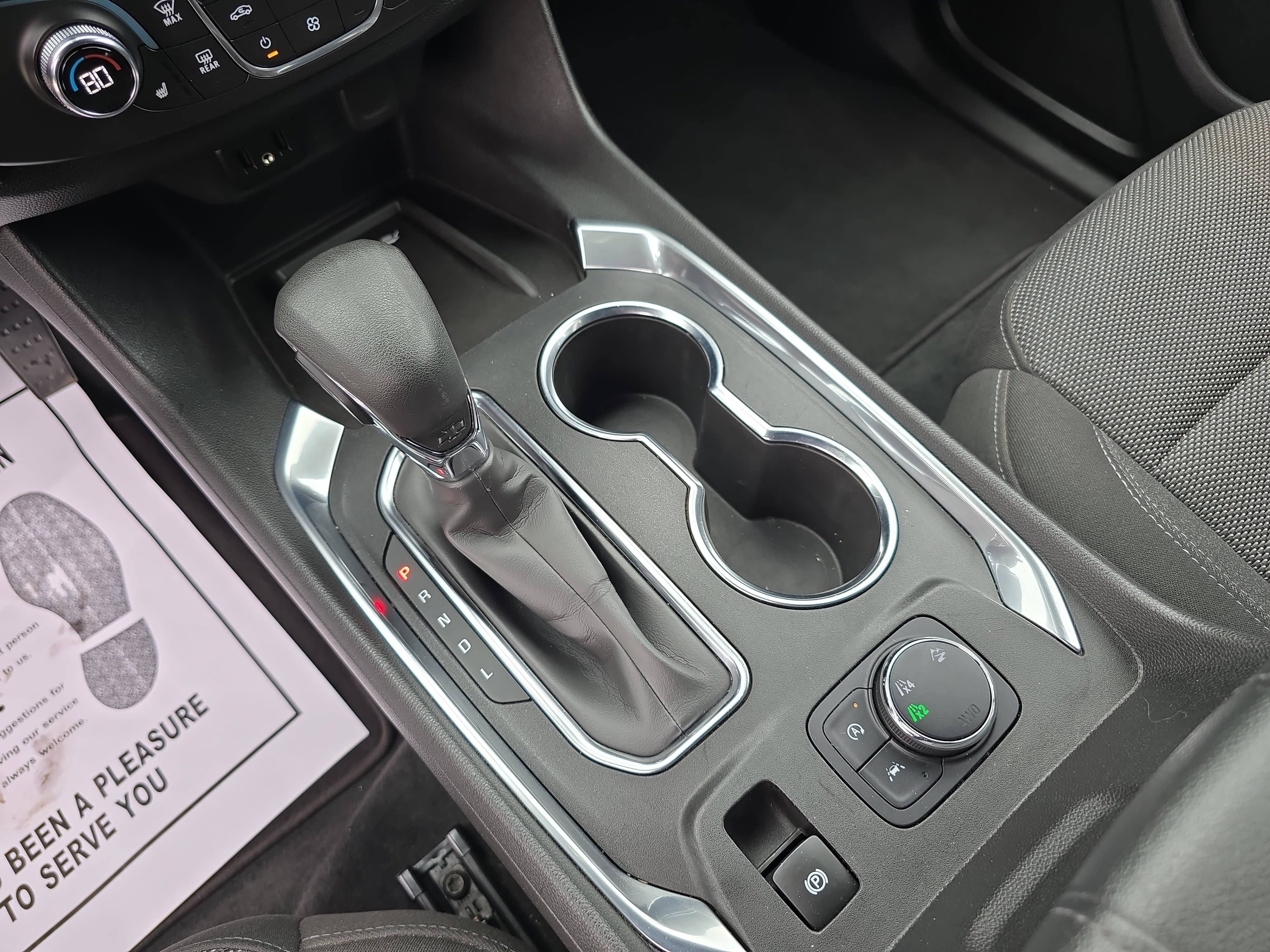 Used 2022 Chevrolet Traverse LT image 25