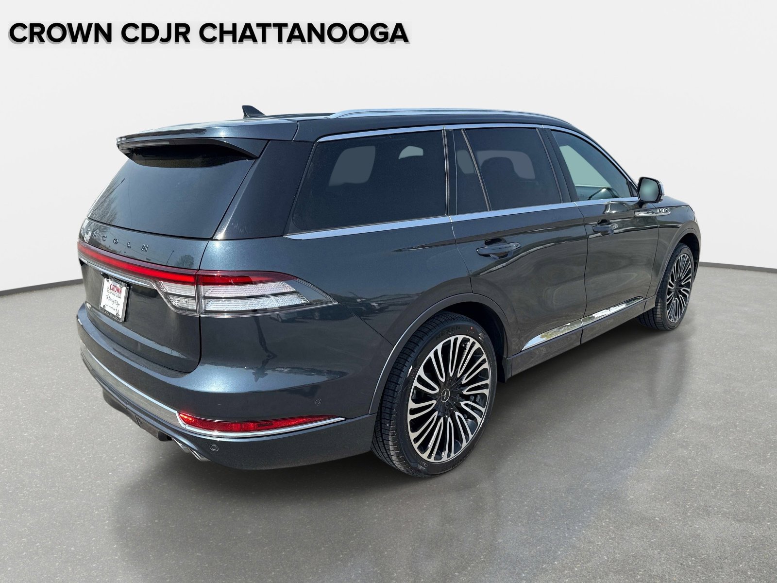 Used 2020 Lincoln Aviator Black Label w/ Class IV Trailer Tow Package image 5