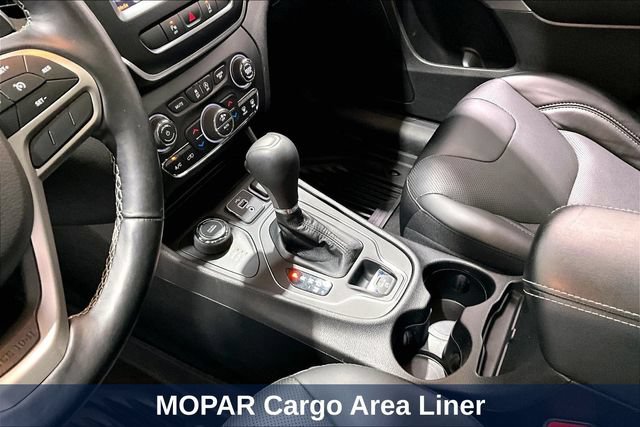 Used 2021 Jeep Cherokee Latitude w/ Comfort Safety Group AWD/4WD image 24