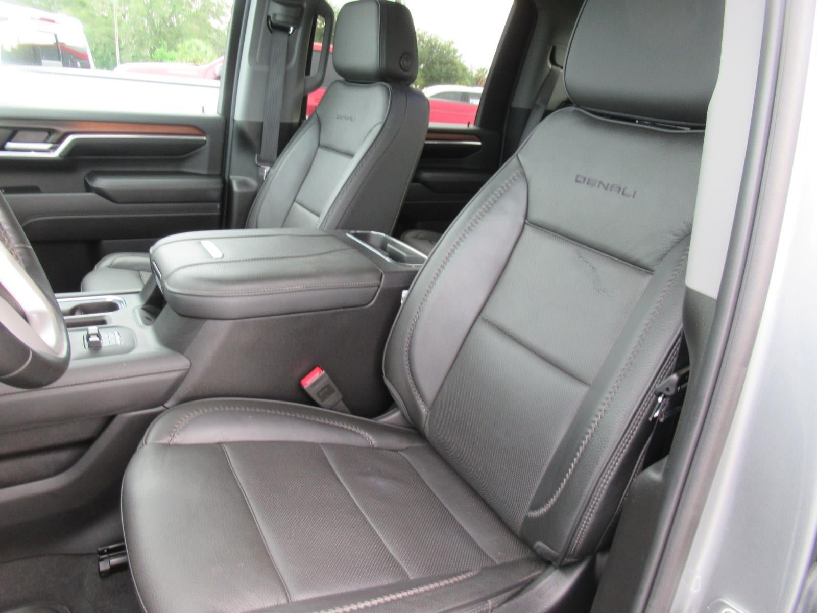 Used 2025 GMC Sierra 2500 Denali w/ Denali Reserve Package AWD/4WD image 26