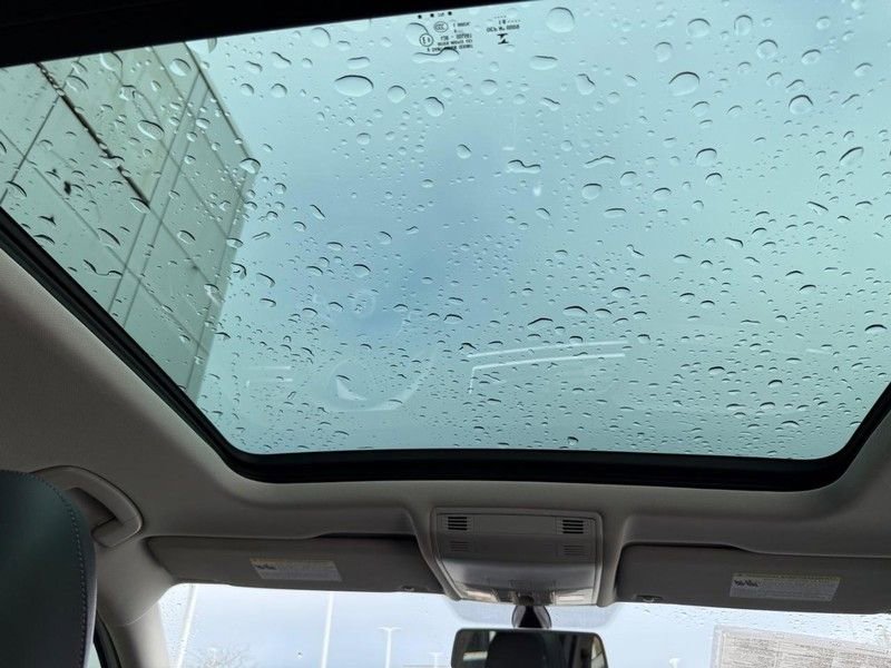 Used 2019 Volkswagen Tiguan SE w/ Panoramic Sunroof Package AWD/4WD image 15