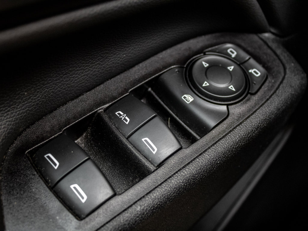 Used 2019 Chevrolet Equinox LT image 33