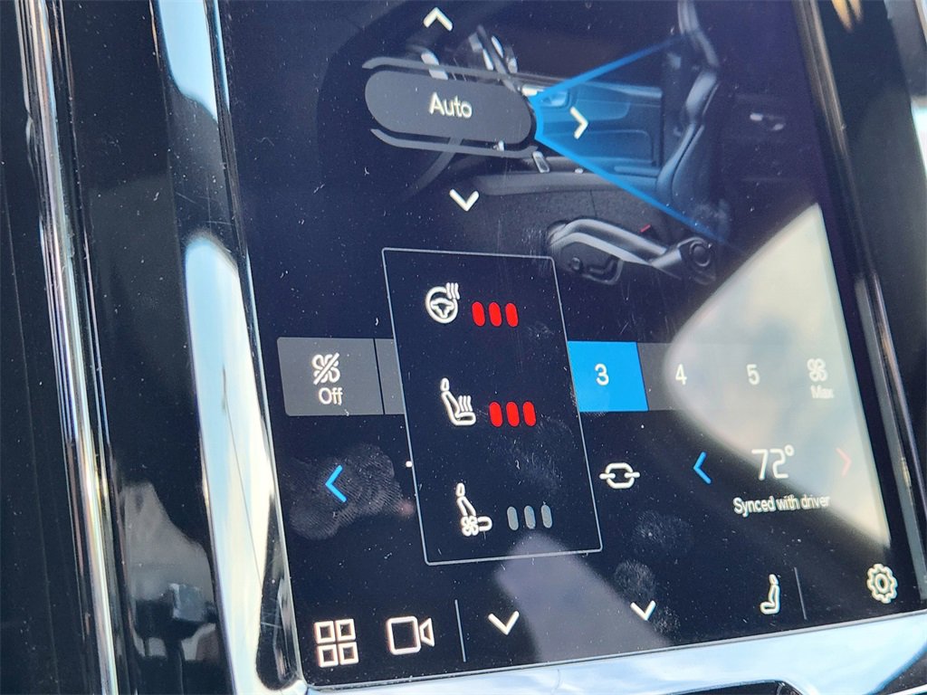 Used 2023 Volvo XC60 T8 Ultimate image 15