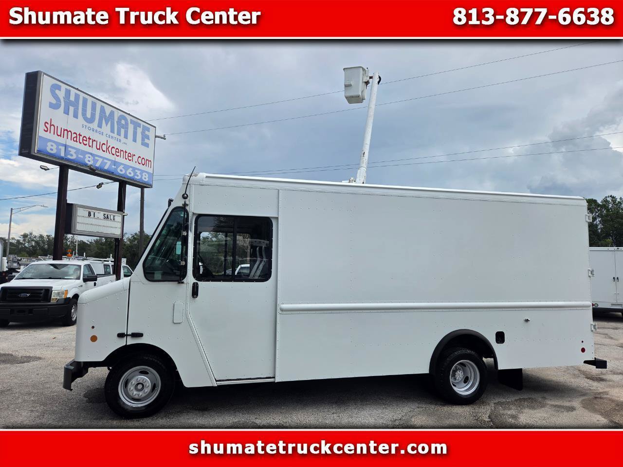 Used 2017 Ford E-350 and Econoline 350 Super Duty w/ A/C Prep Package RWD image 1