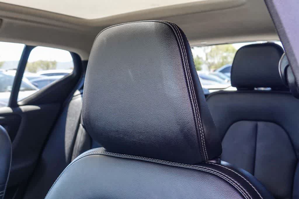 Used 2024 Volvo XC40 B5 Ultimate w/ Protection Package Premier AWD/4WD image 24