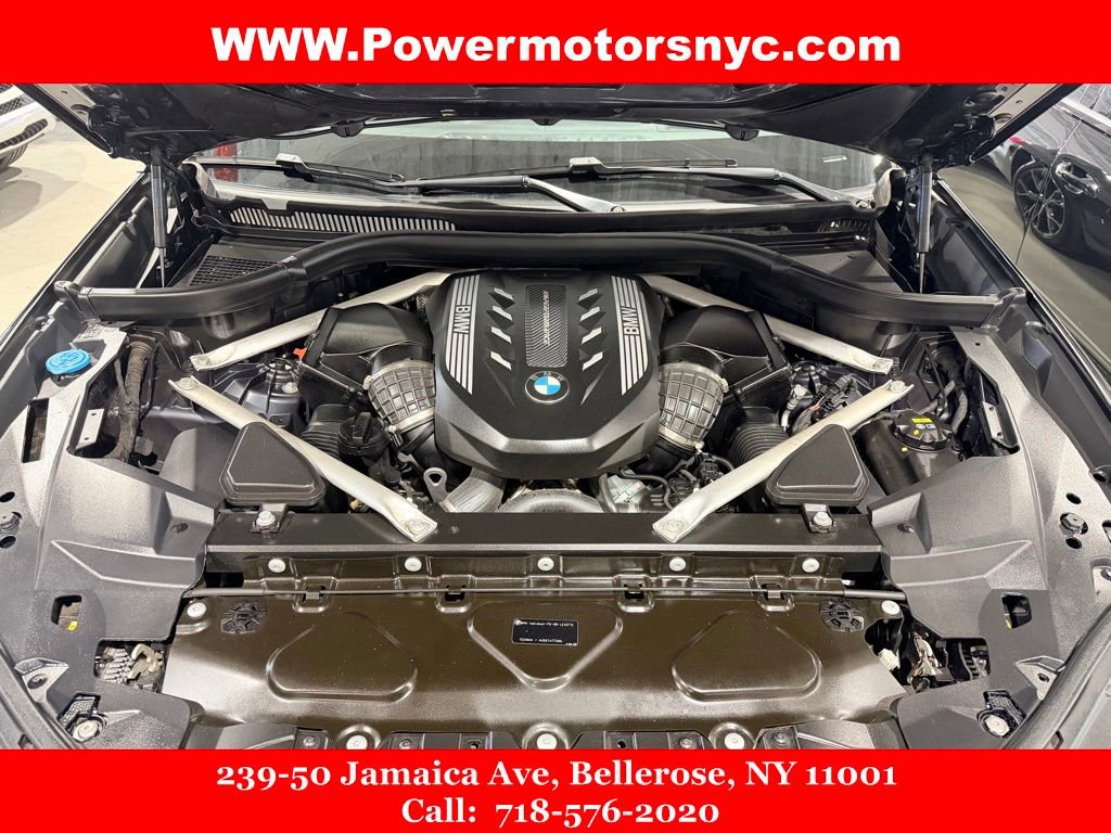 Used 2020 BMW X5 M50i w/ Executive Package image 11