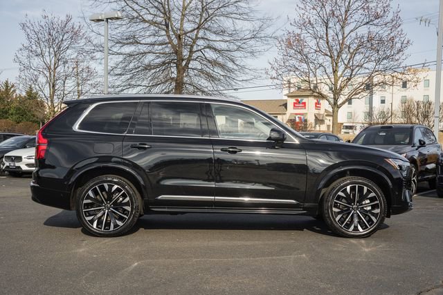 Used 2025 Volvo XC90 B6 Plus image 3