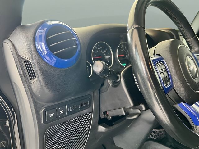 Used 2016 Jeep Wrangler Unlimited Rubicon w/ Dual Top Group image 10