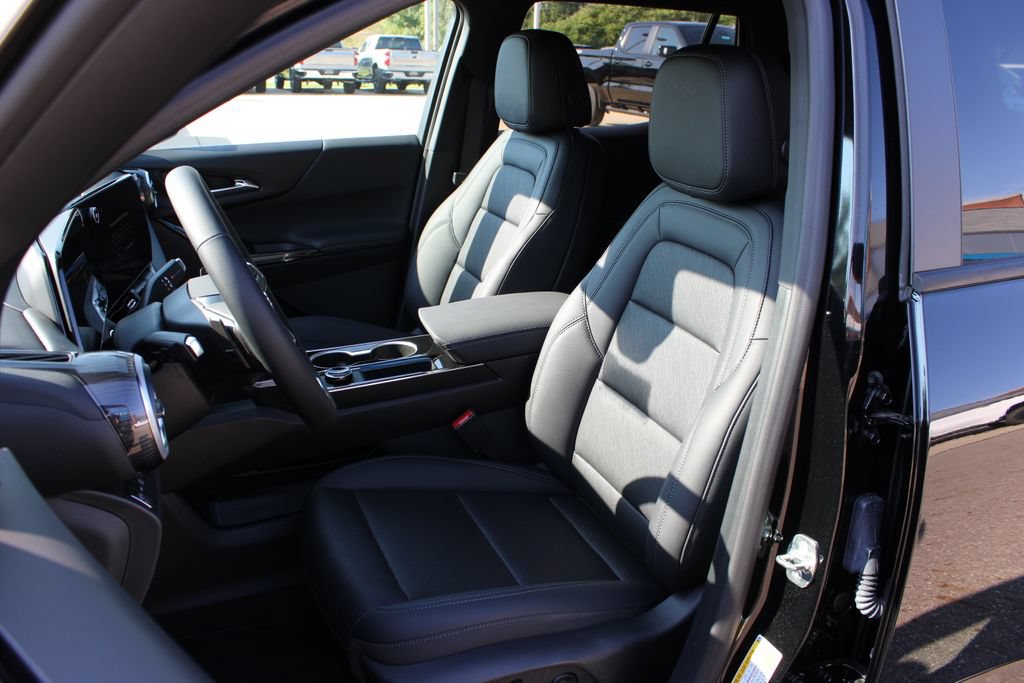 New 2026 Chevrolet Equinox LT w/ Convenience Package II AWD/4WD image 11