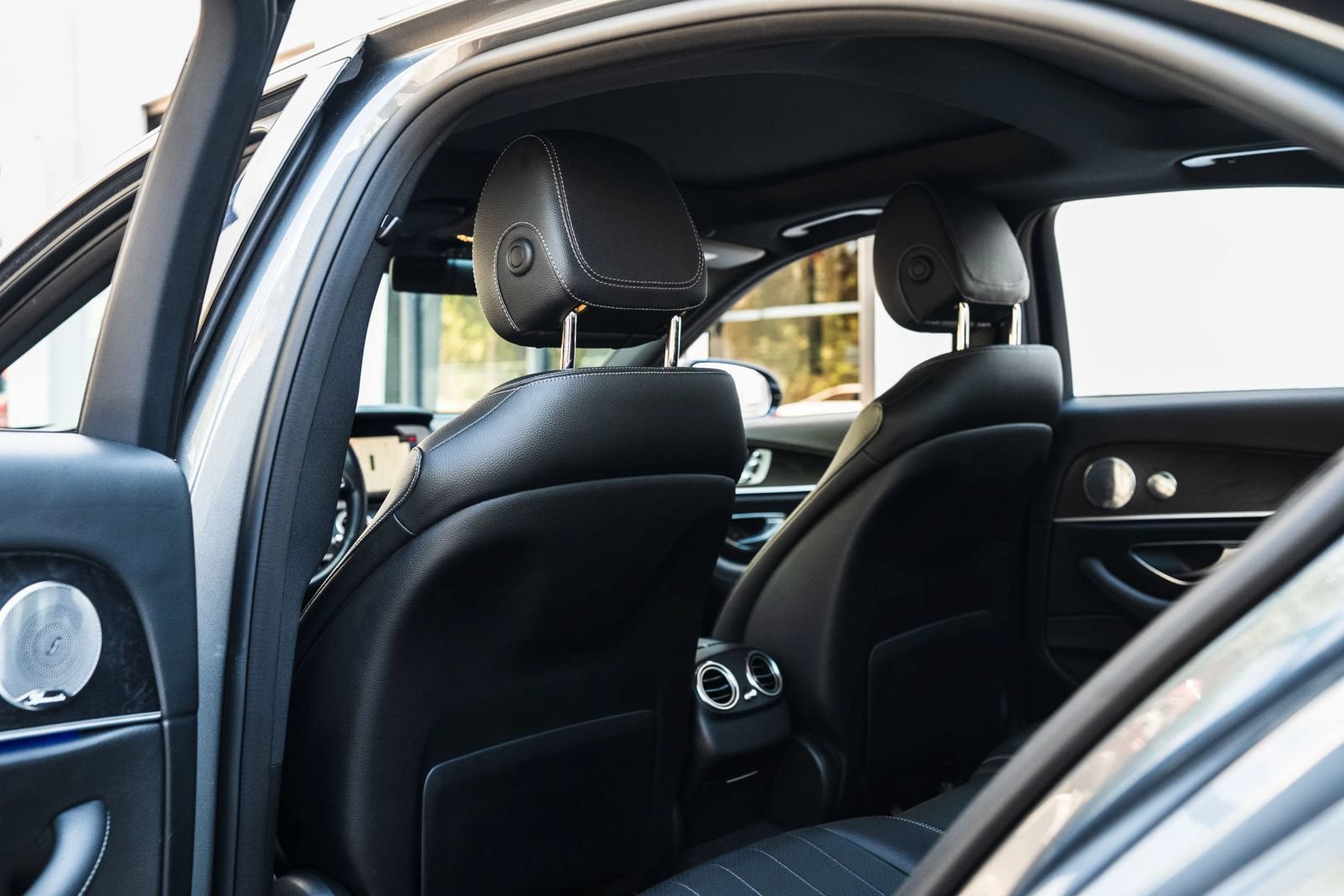 Used 2018 Mercedes-Benz E 300 4MATIC image 22