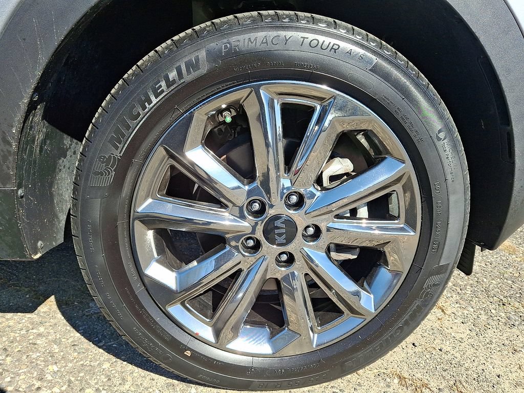 Certified 2022 Kia Sportage Nightfall Edition w/ Nighfall AWD Premium Package image 9