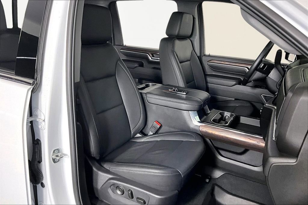 Used 2024 GMC Sierra 2500 SLT w/ SLT Premium Package image 30