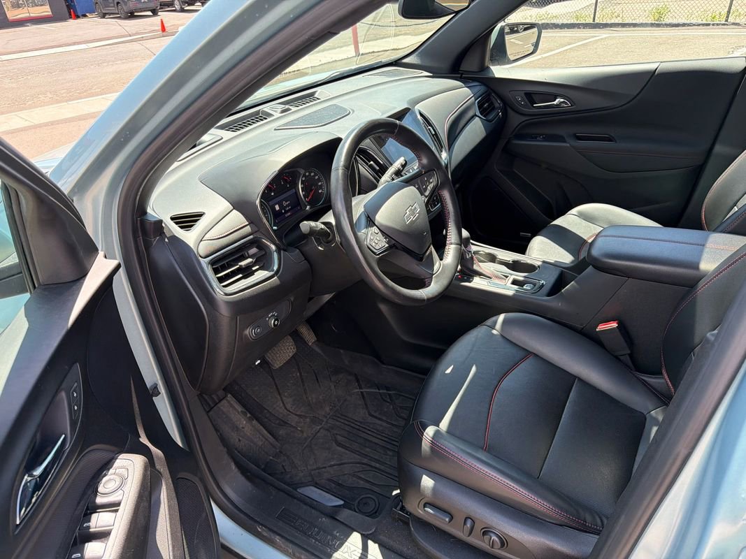 Used 2022 Chevrolet Equinox RS w/ RS Leather Package AWD/4WD image 13