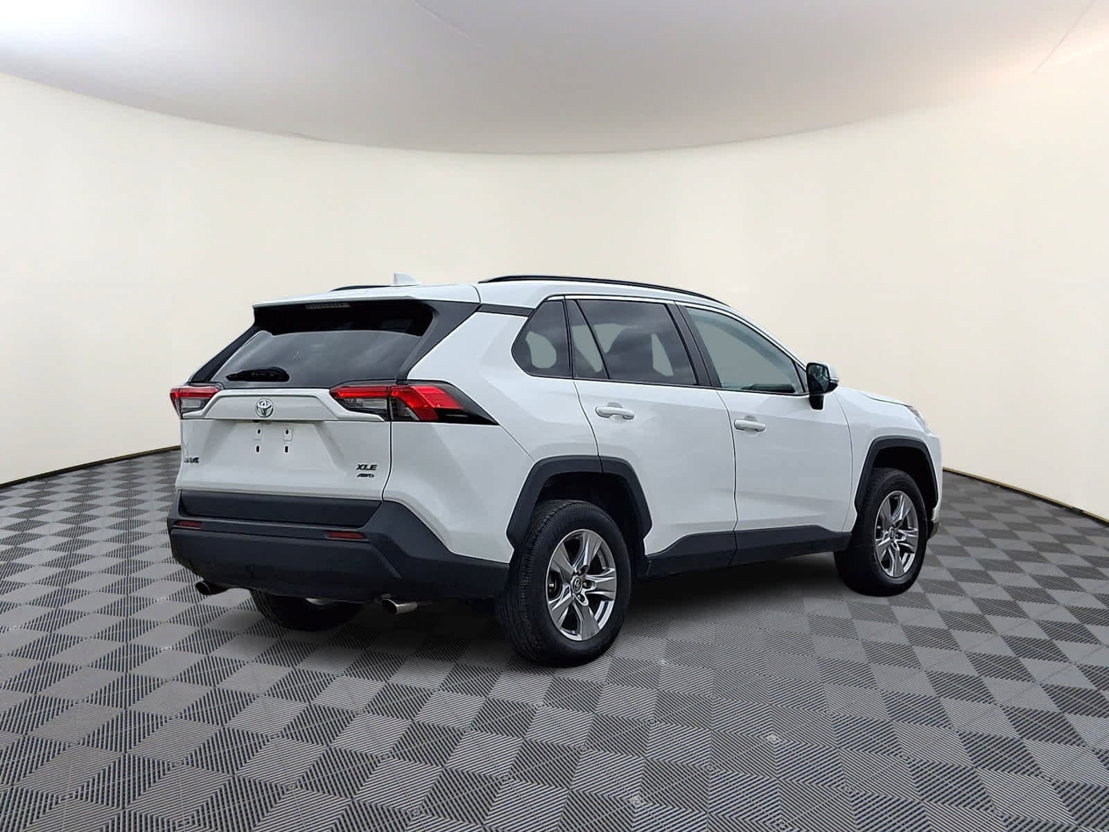 Certified 2024 Toyota RAV4 XLE AWD/4WD image 5