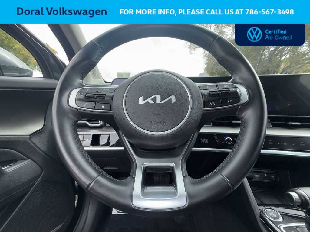 Used 2024 Kia Sportage EX image 15