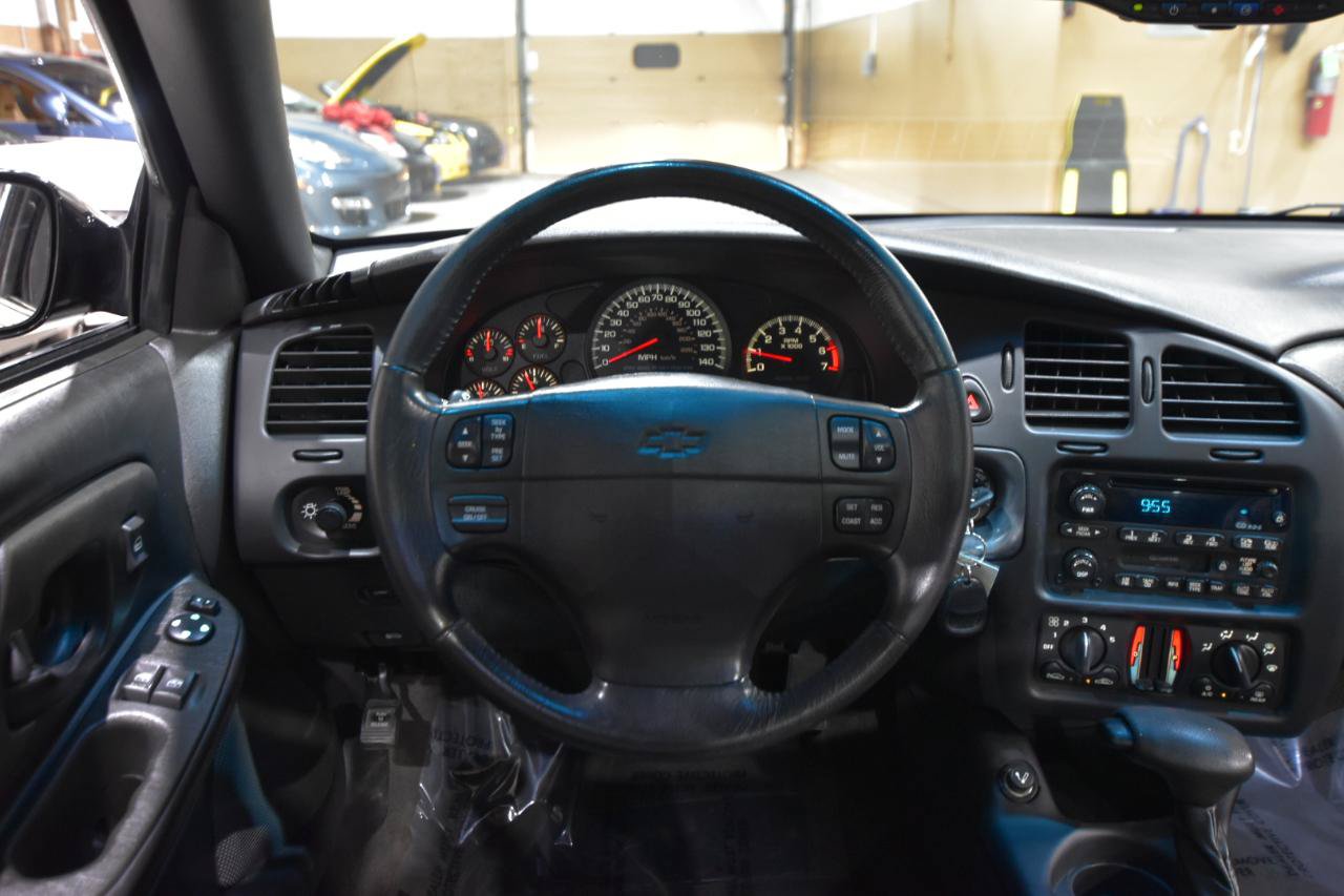 Used 2001 Chevrolet Monte Carlo SS w/ Preferred Equipment Group FWD image 14