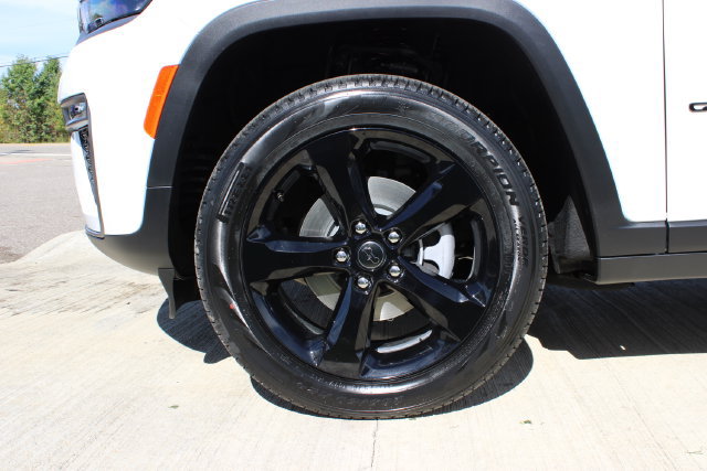 New 2027 Jeep Grand Cherokee Limited w/ Limited Altitude Package AWD/4WD image 27
