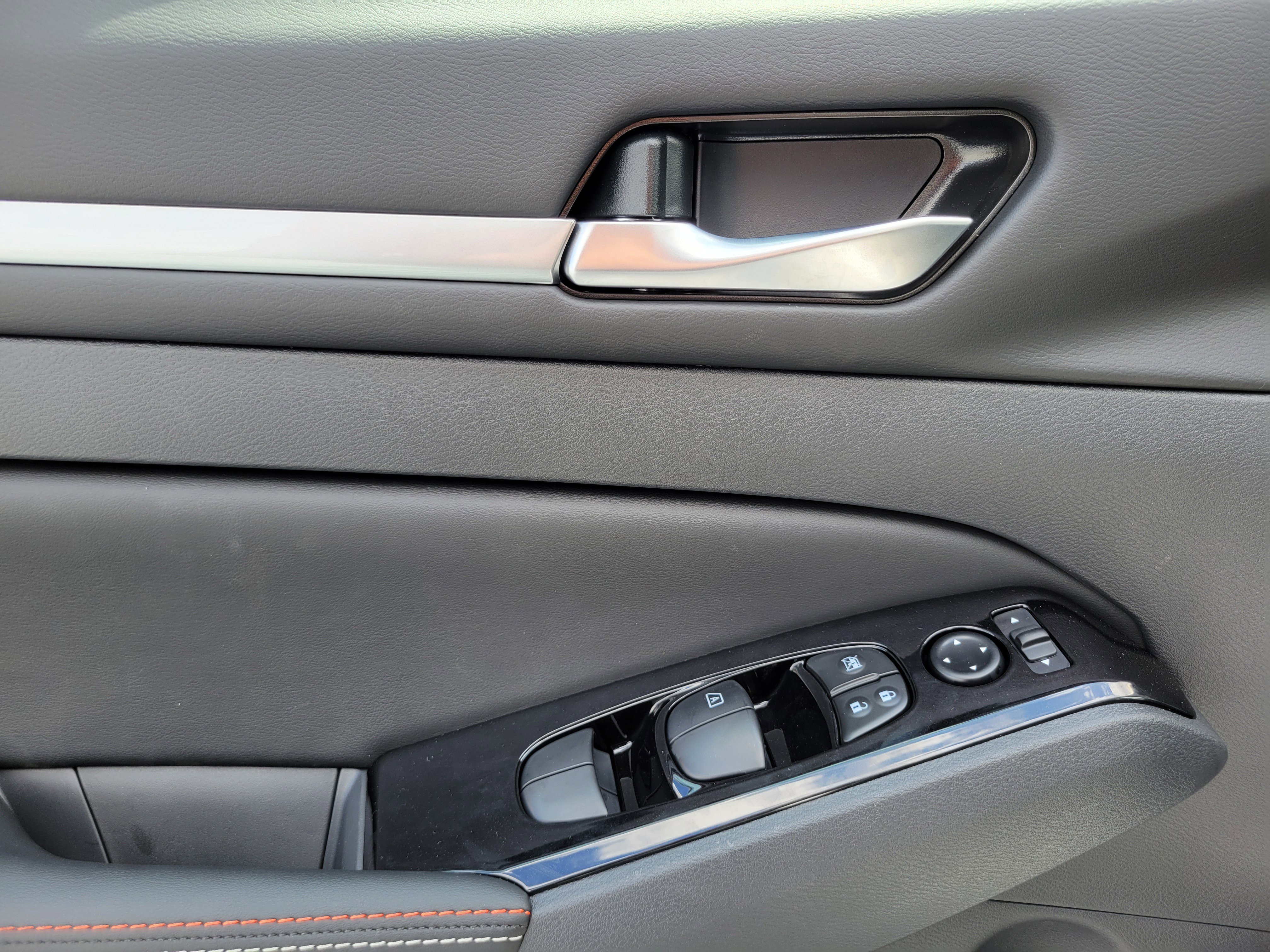 New 2025 Nissan Altima 2.5 SR w/ SR Premium Package image 19