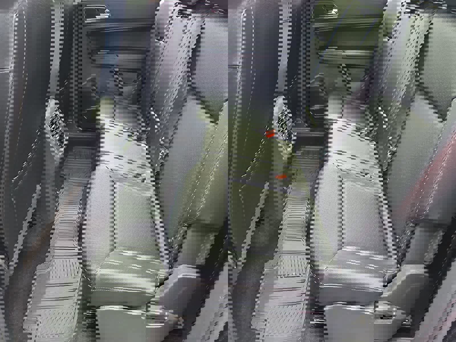 Used 2018 Volkswagen Atlas SE image 19