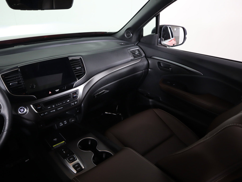 Certified 2024 Honda Passport EX-L image 38