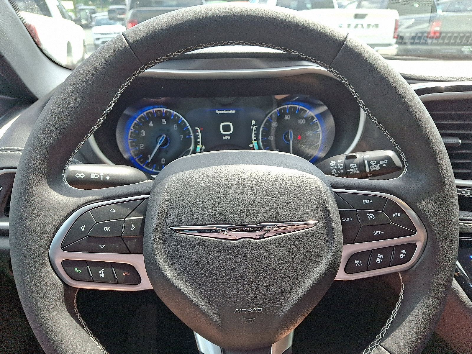 New 2026 Chrysler Pacifica Select image 11