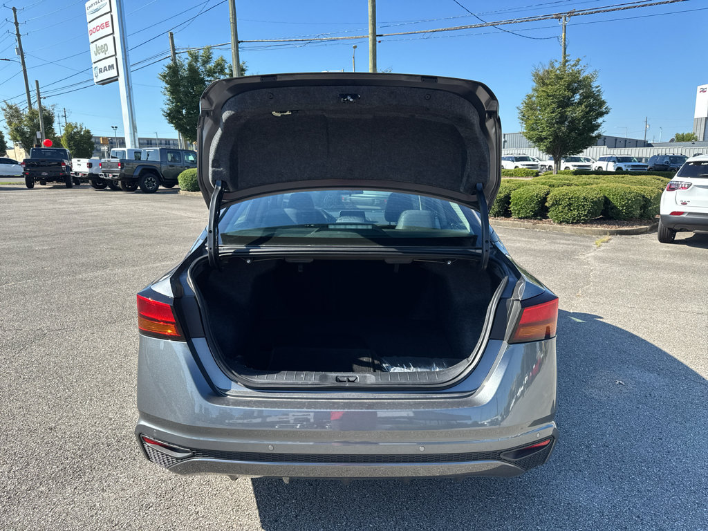 Used 2025 Nissan Altima 2.5 S FWD image 10