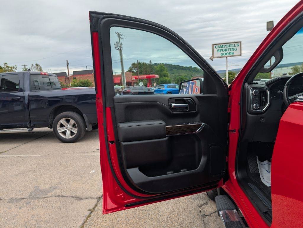Used 2019 GMC Sierra 1500 SLE w/ SLE Value Package AWD/4WD image 14